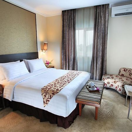 Swiss-Belinn 판칼란분 외부 사진