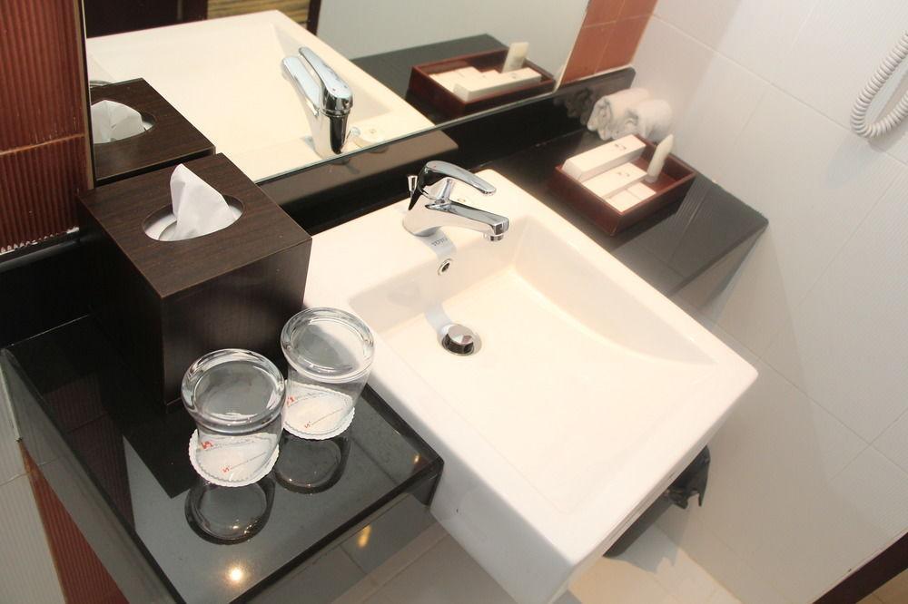 Swiss-Belinn 판칼란분 외부 사진