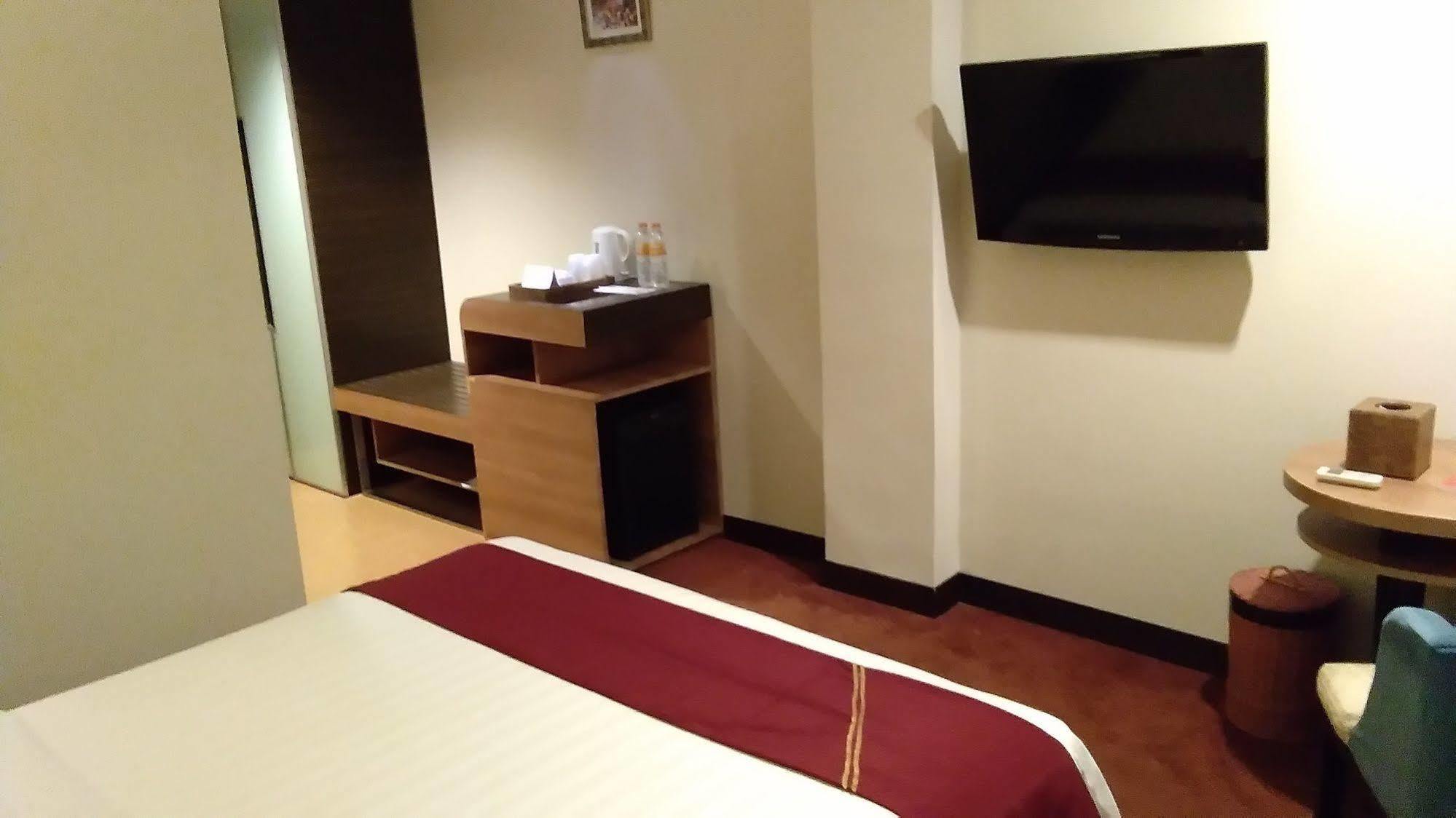 Swiss-Belinn 판칼란분 외부 사진
